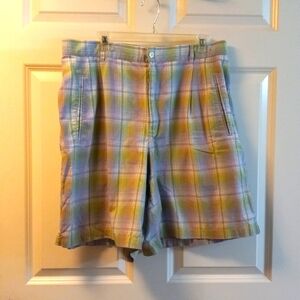 Elizabeth by Liz Claiborne Plaid Shorts Size 20